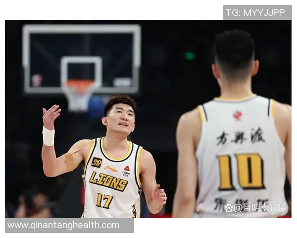 CBA山东队与南京队激战比分揭晓精彩瞬间回顾